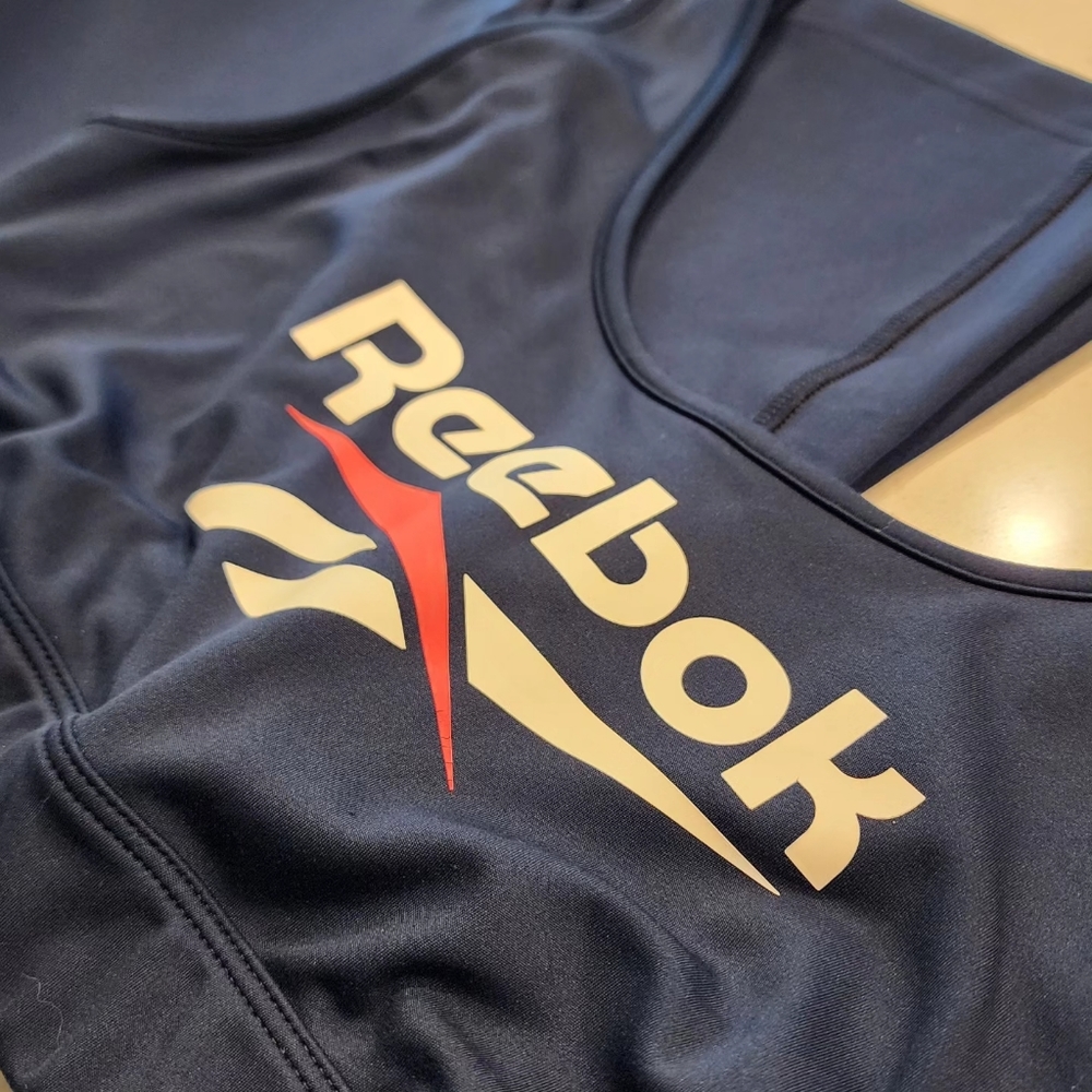 Vector Reebok Set - image 5